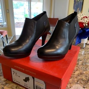 Shoes Adrienne Vittadini soft calf heels